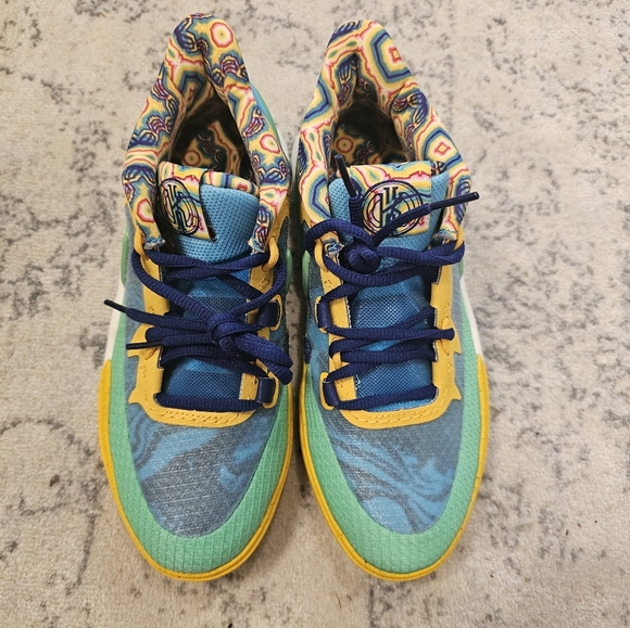 New Nike Kyrie Irving 8 Go Se (ps) Baltic Blue Multi Color Sz 5Y - Picture 6 of 6